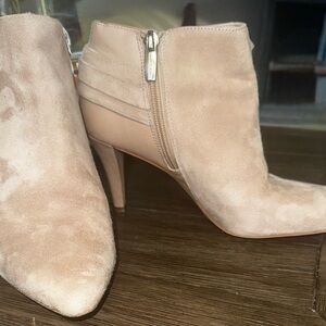 Vince Camuto Beige Suede Pointed-Toe Ankle Booties